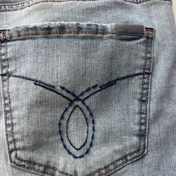 Seven7 Light Wash High Rise Slim Straight Denim Blue Jeans Womens Size 14 - Picture 9 of 9